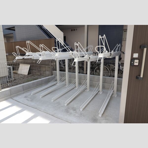 グラナーデ東水元 駐輪場