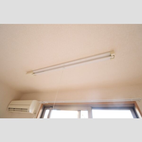 モンテローザ102号室 室内物干し