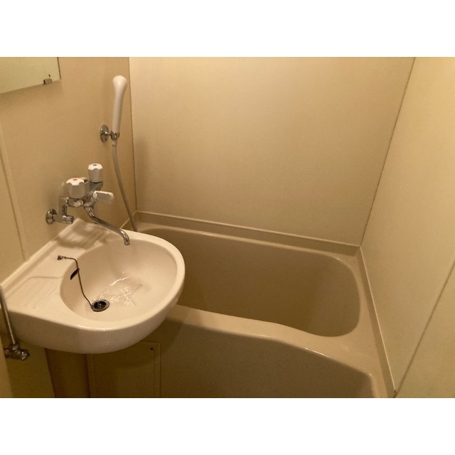 三春台エクセル203号室 内観