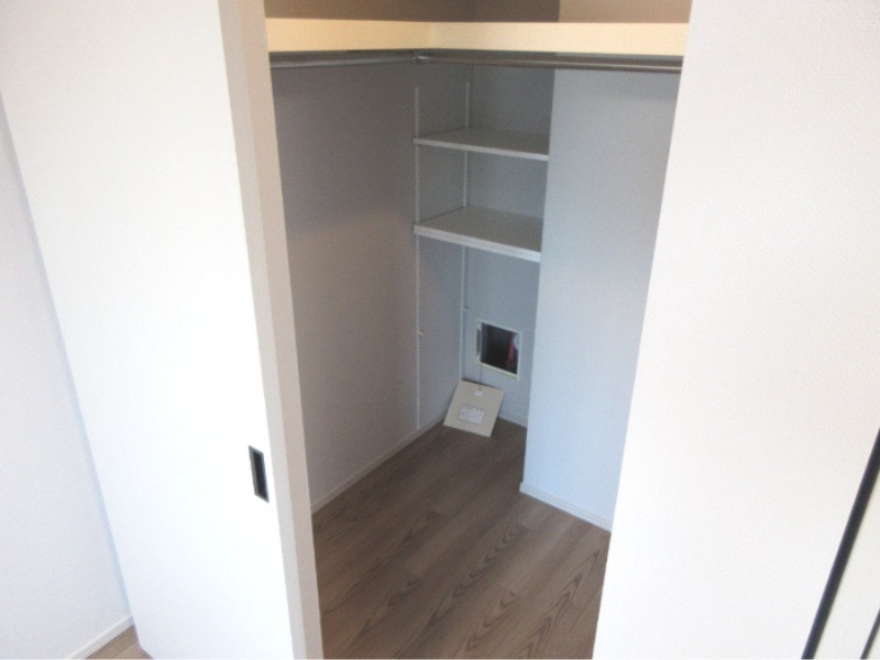 クリオラベルヴィ横濱サウス7階 収納