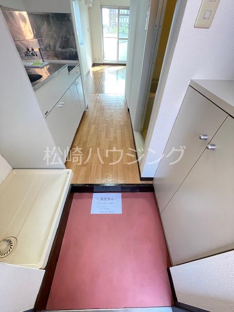 ツインフォーラムイースト 玄関