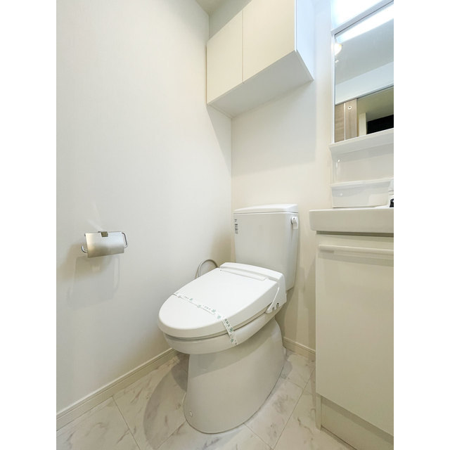 ルクレ西新宿 内観