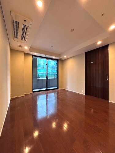 パークコート六本木ヒルトップ5階 キッチン側からのリビング