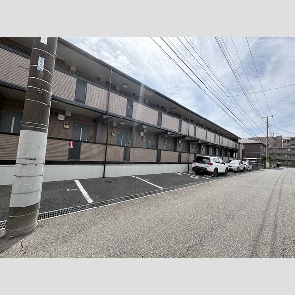 サザンハート東船橋211号室 駐車場