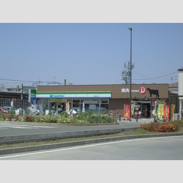 D-room高坂弐番町 コンビニ・焼肉店　約580m