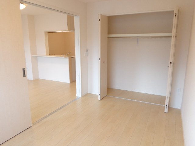 ハーモニーヒルズ 洋室