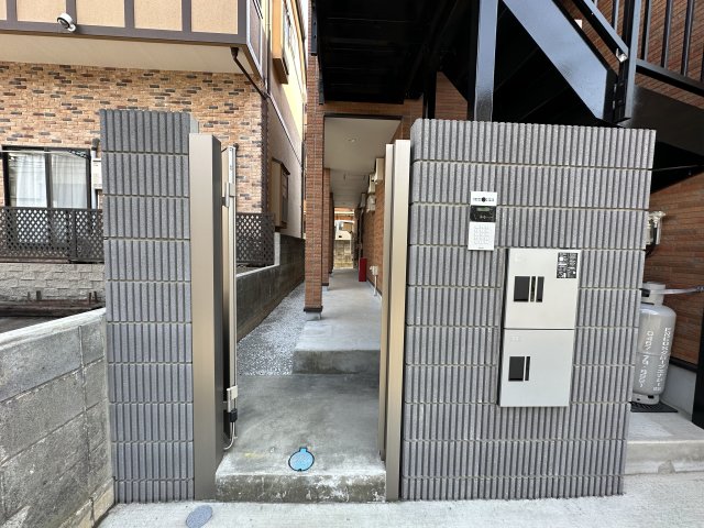 ベイルームウィル中山101号室 エントランス