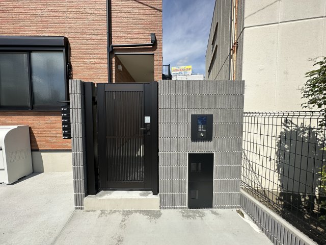 ベイルーム本厚木旭町303号室 エントランス