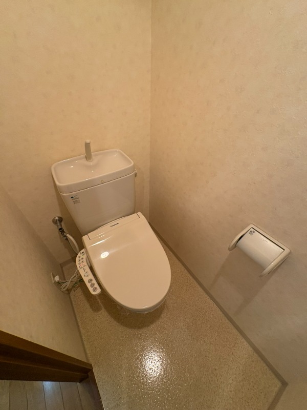 アウラ１０(E-058)1階 トイレ