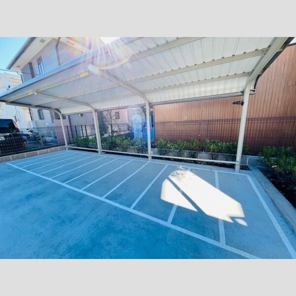 Crest西鎌倉 駐輪場