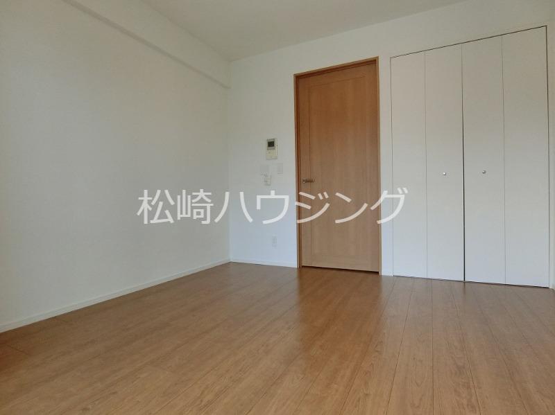 Dacha 内観