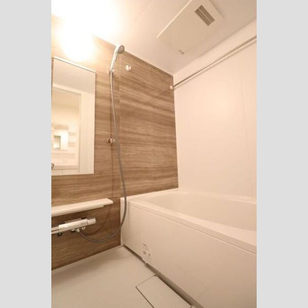 メゾン・ド・クレマ201号室 浴室