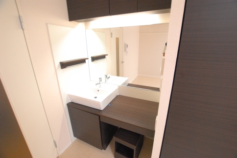 レオネクストプラム 内観