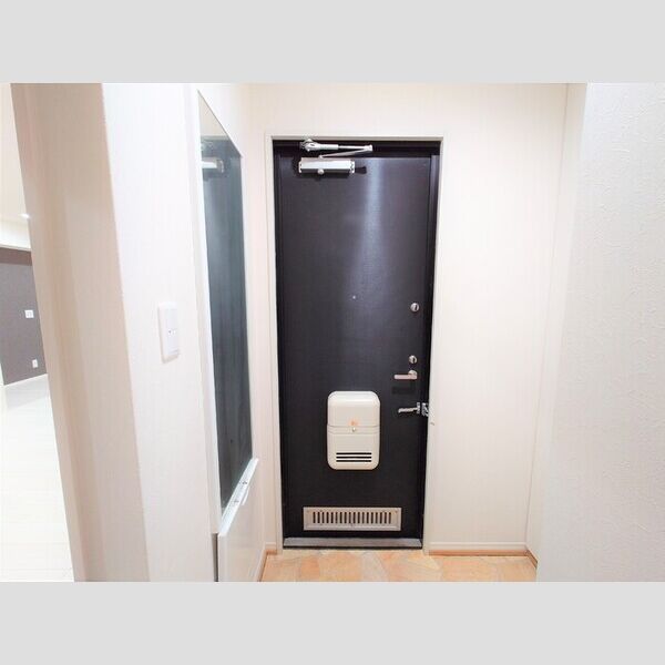 ブルーフォックス201号室 玄関