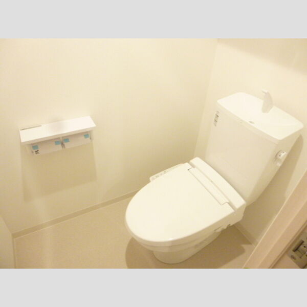 クレアガーデン303号室 トイレ