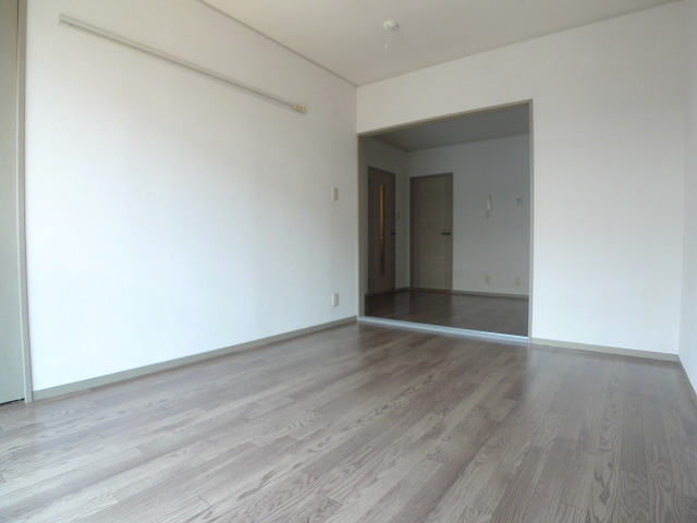 トリムエステートⅡ リビング