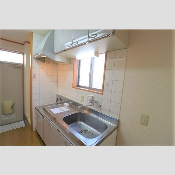 シャトーブリリアント101号室 キッチン(3帖)