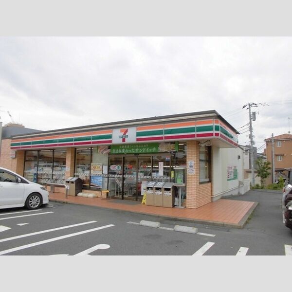 ボヌール・T セブンイレブン江戸川篠崎町2丁目店まで336m