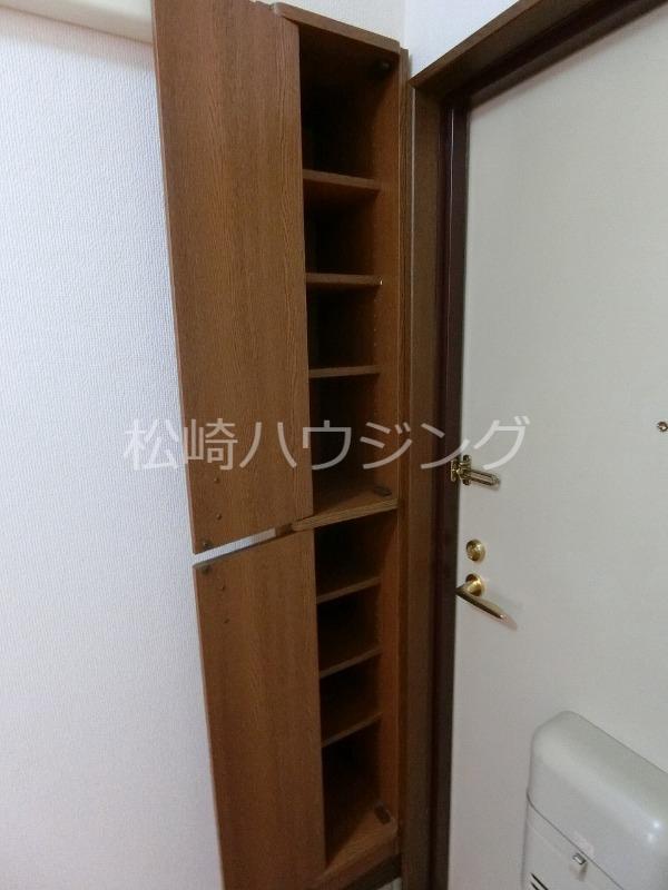 ストロベリーフィールド 玄関