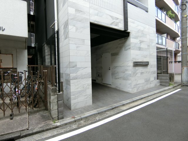 B CITY YOKOHAMA STATION SQUARE707号室 エントランス