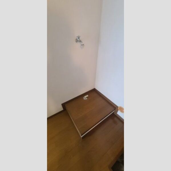 グラース101号室 退去前につき、別部屋のお写真です。