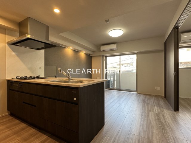 コンシェリア目黒本町 ＴＨＥ ＲＥＳＩＤＥＮＣＥ3階 リビングダイニングキッチン/開放的な対面キッチン