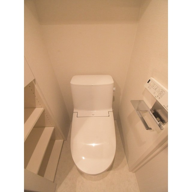 ラクレイス横濱関内0101号室 内観