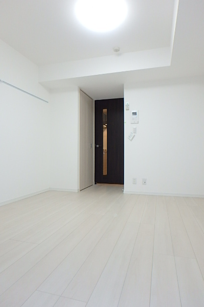 ガーラ・ステーション横濱関内 7.0帖/照明付き