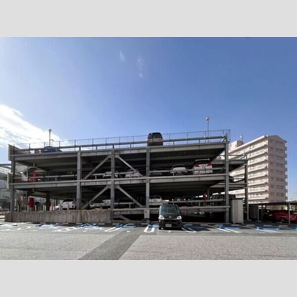 オーシャンビュー壱番館1302号室 駐車場