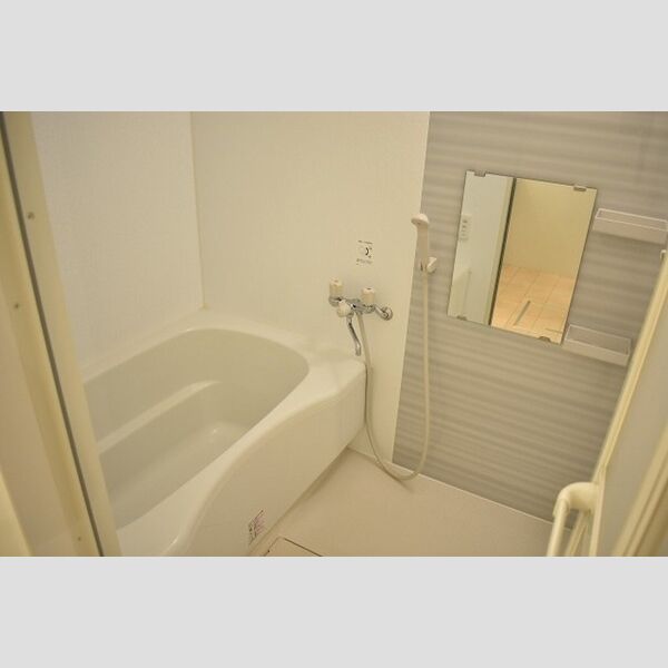 マグノリア302号室 浴室　追い焚き給湯付