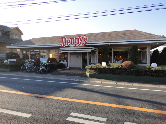 プルメリア デニーズ成田店まで777ｍ