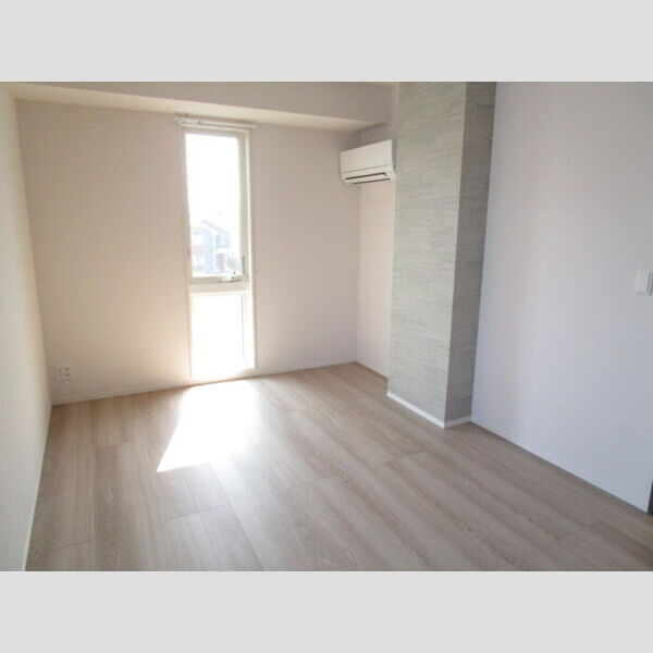 ラ・ペッシュ307号室 洋室②