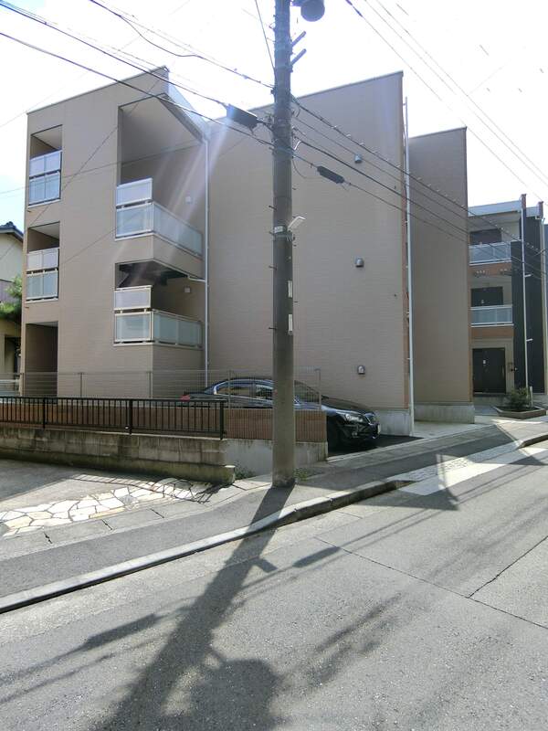 リブリ・武蔵新城3階 外観