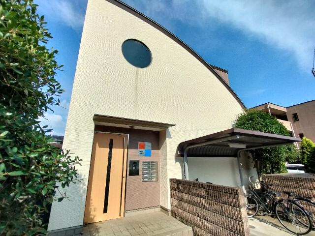 ブラウンコート エントランス