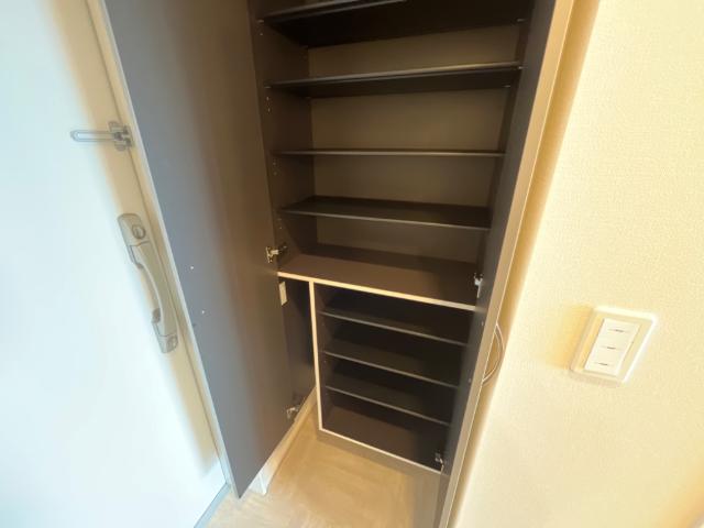 フリーダムファン103号室 収納