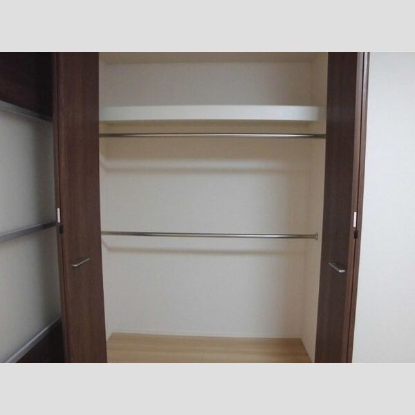 アベリア 廊下　物入