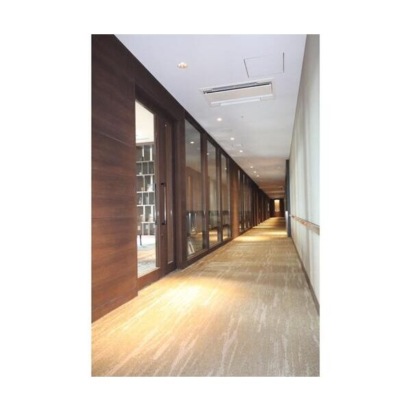 THE　YOKOHAMA　FRONT　TOWOR2314号室 エントランス