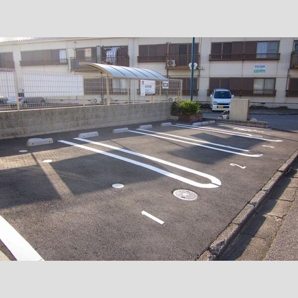 フォルトゥナート 駐車場