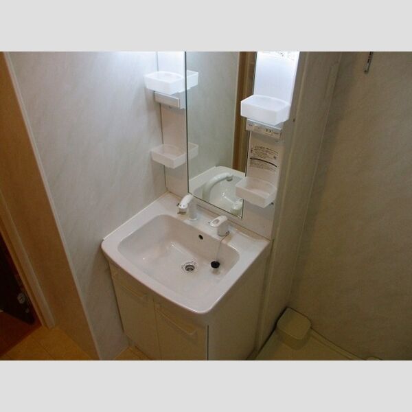 グレイス周西 洗髪洗面化粧台