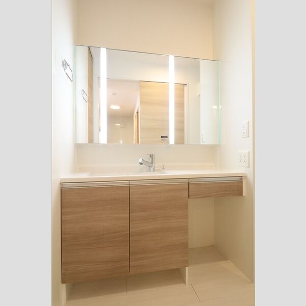 Apple court K&M 洗髪洗面化粧台