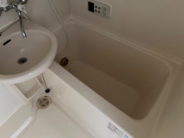 ロズウェルシブヤ102号室 ユニットバス