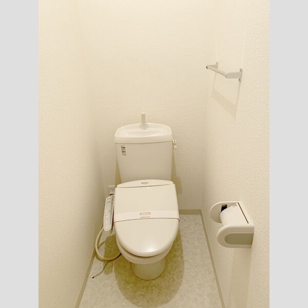 アヴェニール志津　B201号室 トイレ