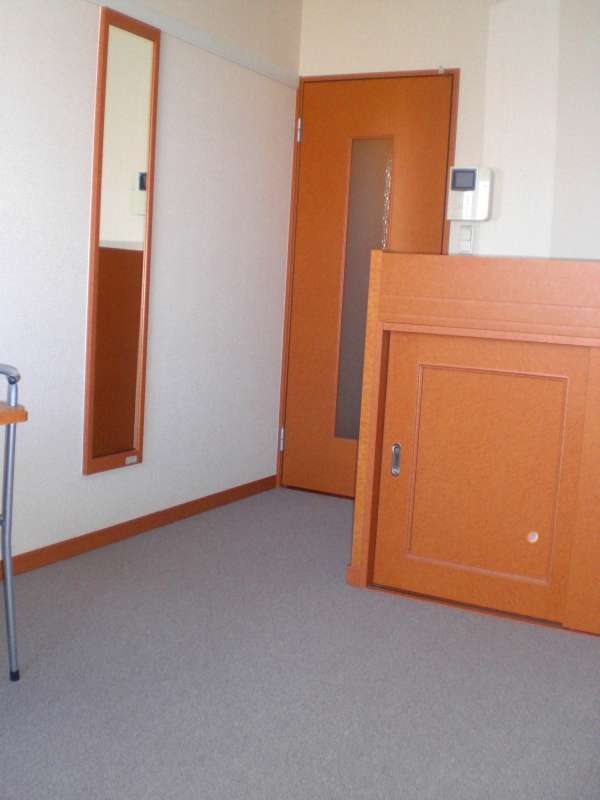 レオパレス殿山 リビング