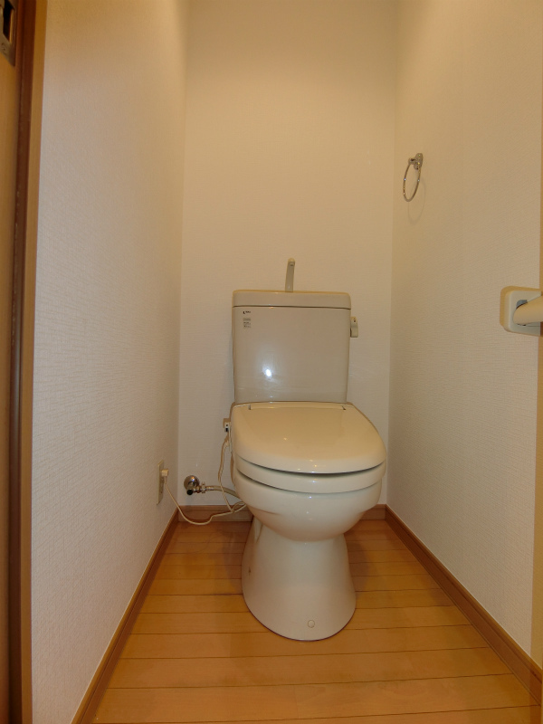 アヴァンセ川崎1階 トイレ