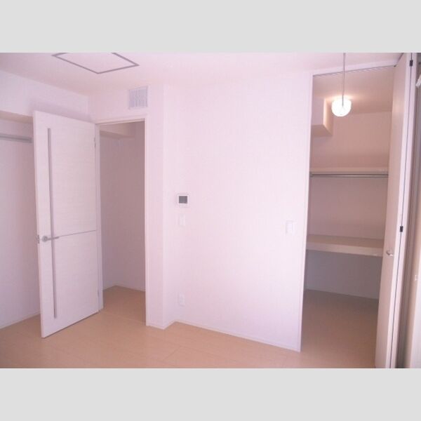 サウスフィールド101号室 クローゼット