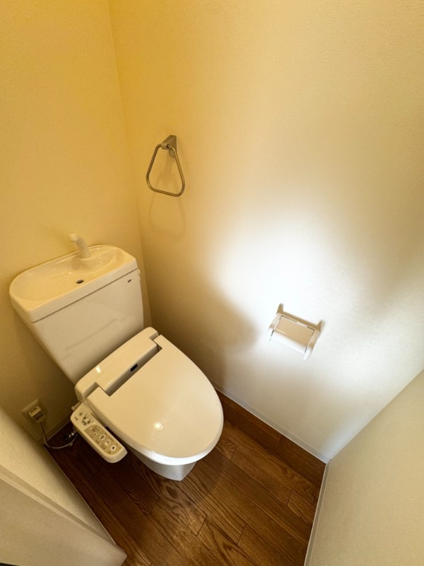 ウィリストン2階 トイレ