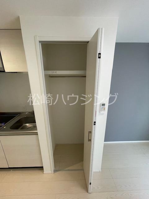 White Noble2階 収納