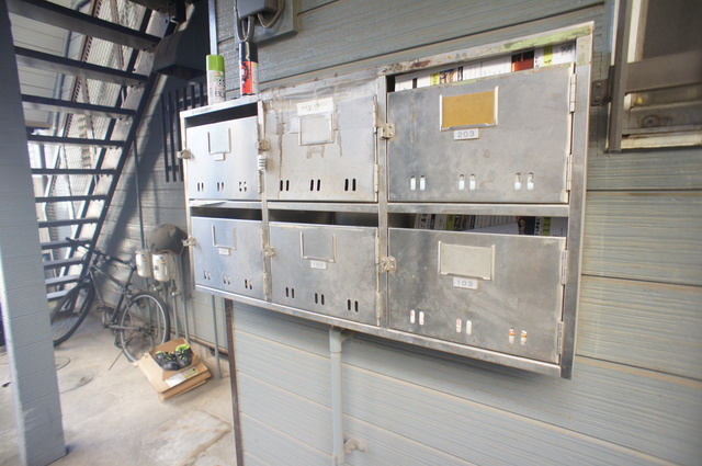 シャイン・アネックス0103号室 集合ポスト