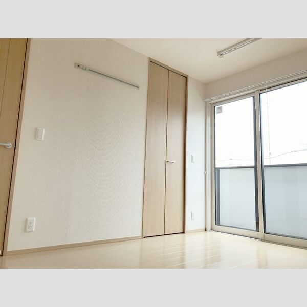 Toit Vert(トワ　ヴェール)102号室 洋室