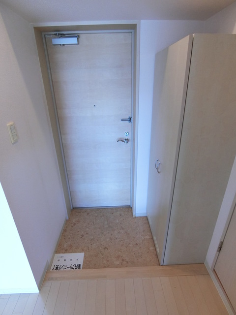 キャピタルノア日野0701号室 玄関